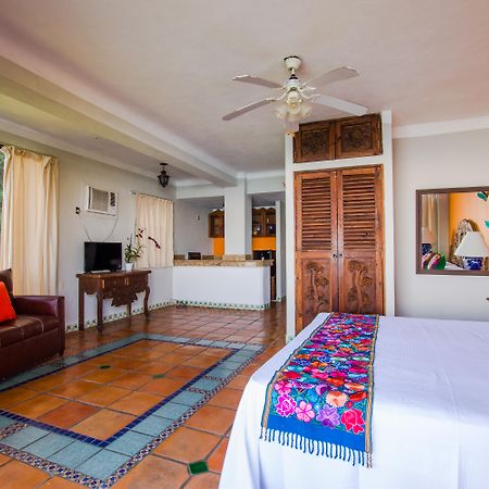 Mar Sereno Hotel & Suites Пуэрто-Вальярта Экстерьер фото