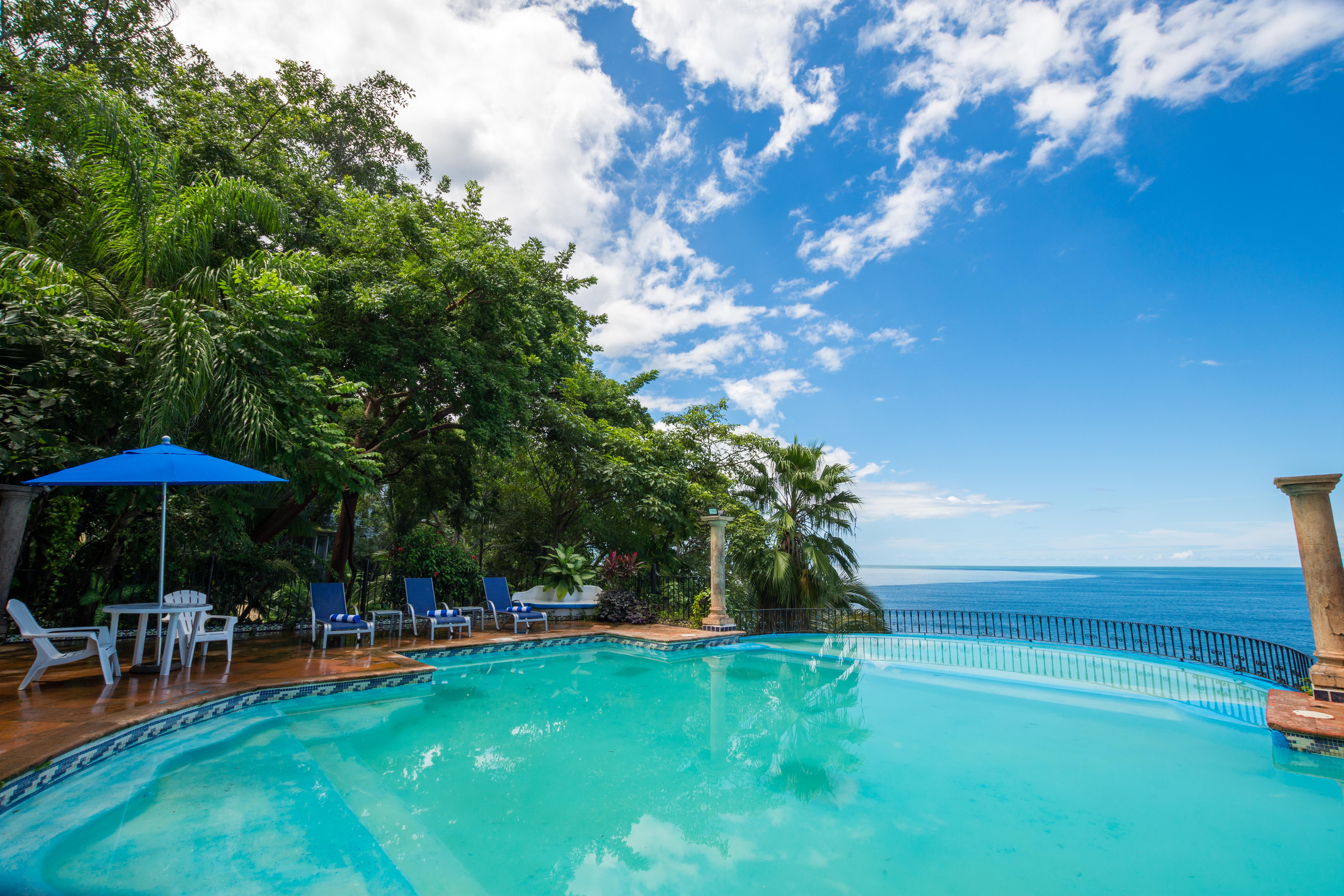 Mar Sereno Hotel & Suites Пуэрто-Вальярта Экстерьер фото