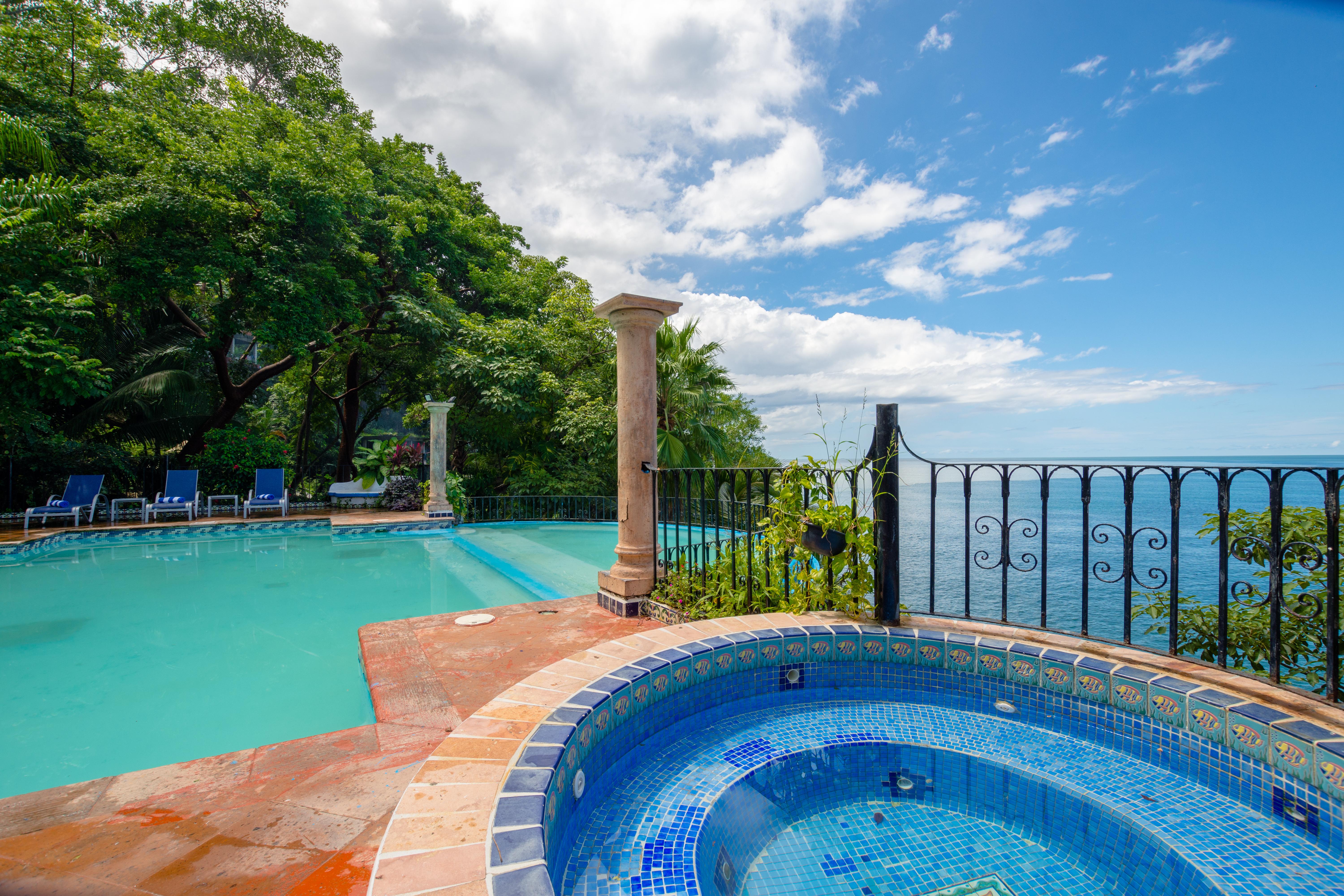 Mar Sereno Hotel & Suites Пуэрто-Вальярта Экстерьер фото
